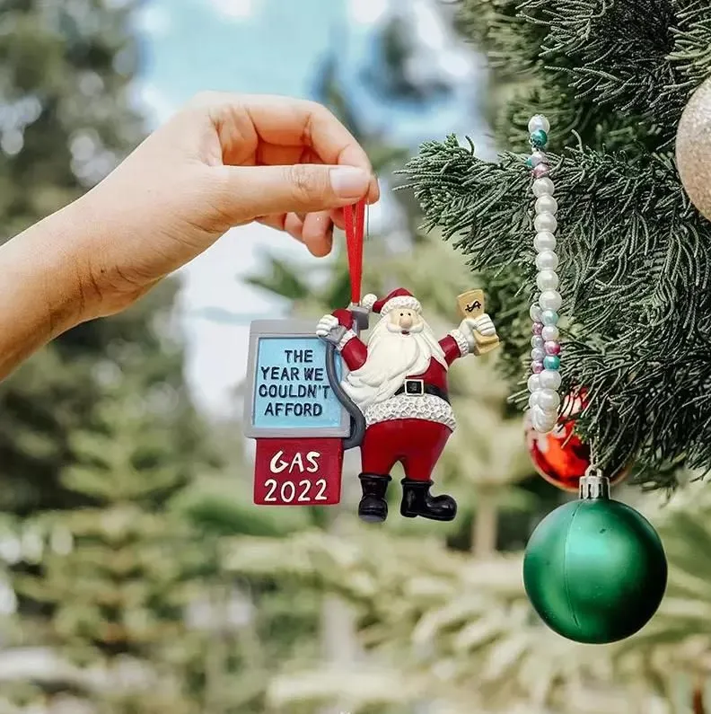 Novo gás 2022 Papai Noel Claus Christmas Tree Decoration Resina Gasolina Sign Sign Room Decoração de ornamentos Pingente de entrega rápida