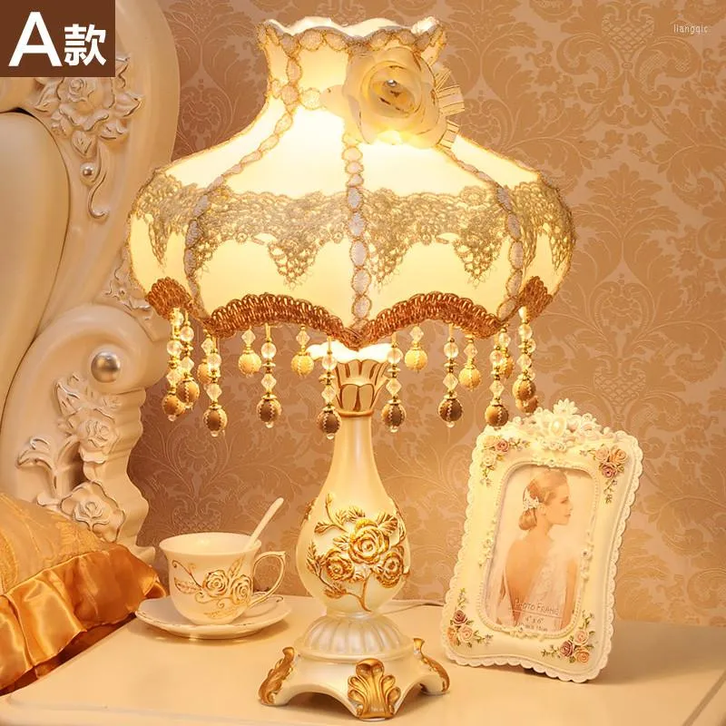 Tischlampen im europäischen Stil, kreativ, luxuriös, warm, pastoral, Prinzessin, Schlafzimmer, Nachttisch