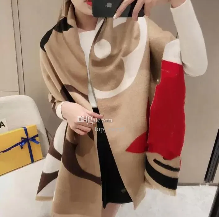 2022 Hot Designer winter cashmere scarf high-end soft thick fashion women's SHAWL