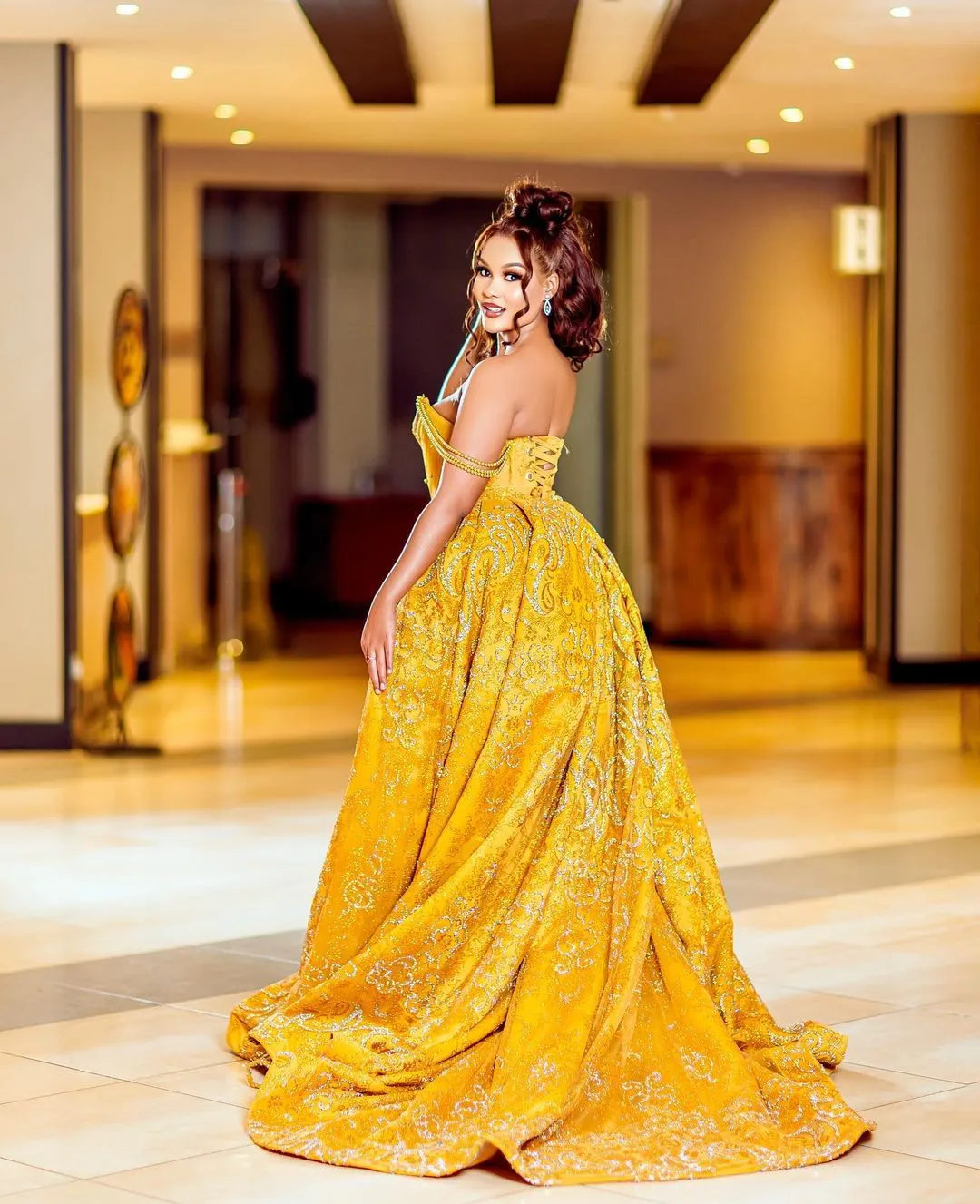 2022 Arabic Aso Ebi Yellow Sheath Prom Dresses Lace Beaded Sexy Evening Formal Party Second Reception Birthday Engagement Gowns Dress ZJ709