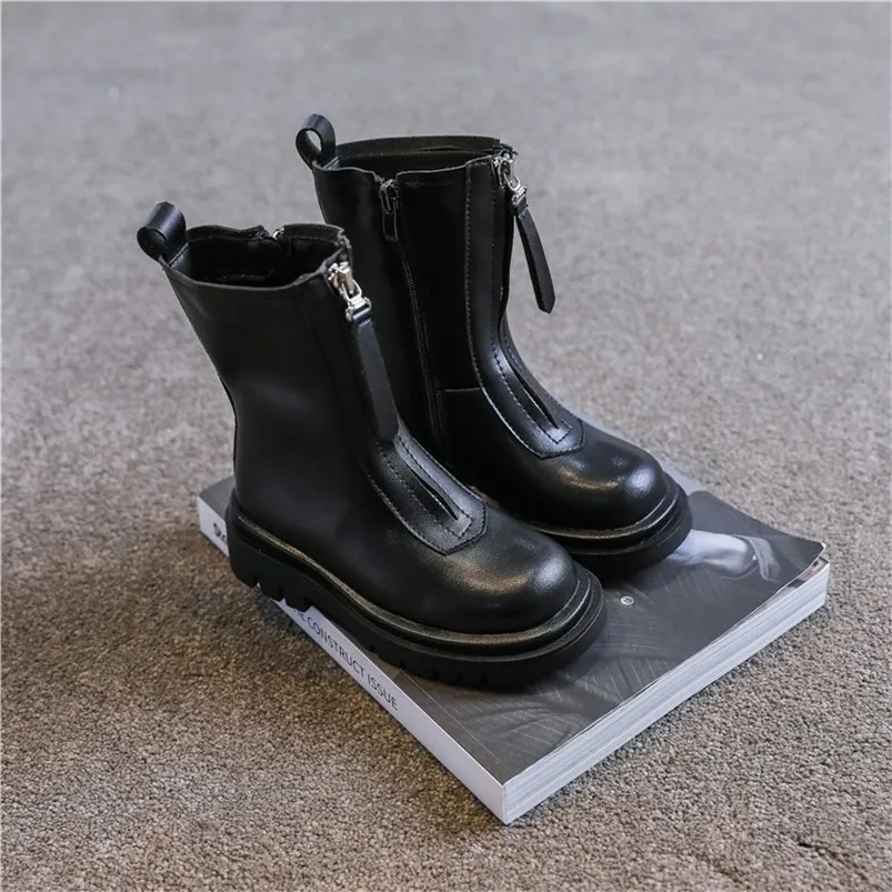 Stivali per bambini lunghi Stilista di moda Nero Pu Leather Ragazzi Ragazze Autunno Boot Cerniera frontale a metà polpaccio Chic Bambini Scarpe basse invernali 221007