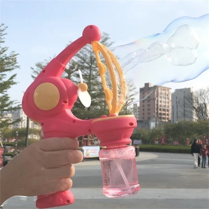 Nieuwheid Games Bubble Gun Blowing Soap Bubbles Machine Automatisch speelgoed Zomer Outdoor Party speelgoed voor kinderen Verjaardagspark Kinderdag Gift 221007