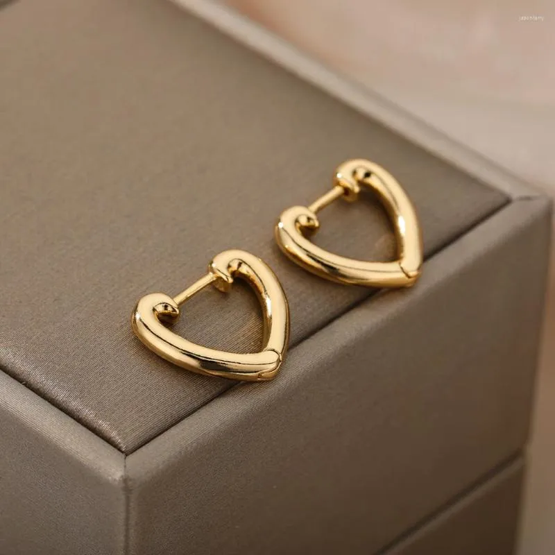 Studörhängen 1 par rostfritt stål hjärta för kvinnor vintage ihålig kärleksklipp på örhänge piercing juvelery inte blekna