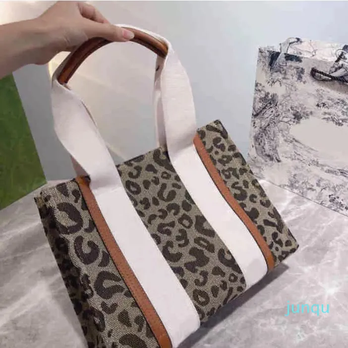 Tote Bags Woman Messenger Purses Handbags Women Studded Quality Brand Designer Handbag Shoulder Womens Leopard Print Vintage Dealbag