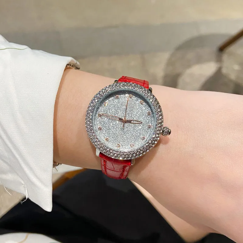 Lüks üst marka bayan izle tam elmas 33mm kadran deri kayış moda kadınlar izler Rhinestone Wristwatches için Anneler Günü Noel Hediyesi Reloj de lujo