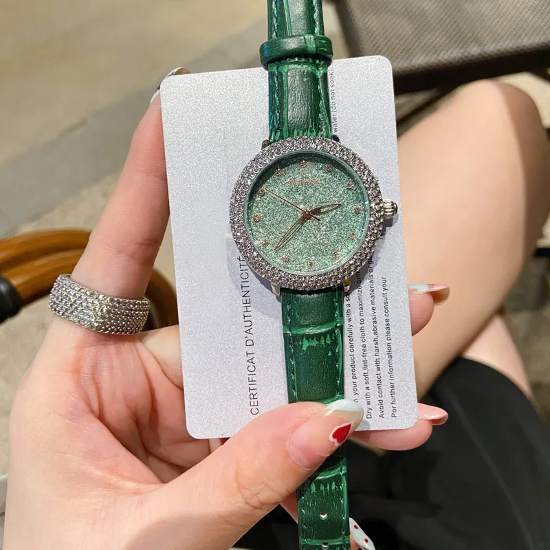 Lüks üst marka bayan izle tam elmas 33mm kadran deri kayış moda kadınlar izler Rhinestone Wristwatches için Anneler Günü Noel Hediyesi Reloj de lujo