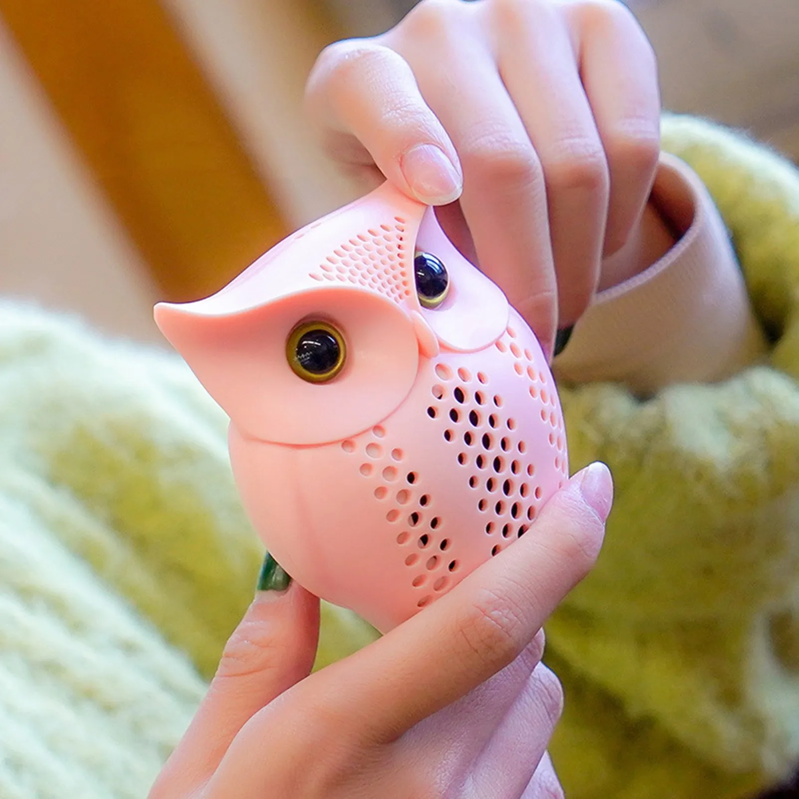 Mini alto -falantes port￡teis Bluetooth 5.0 Wireless Rechargable Owl Shape Speaker Music Player Bass Sound Family KTV