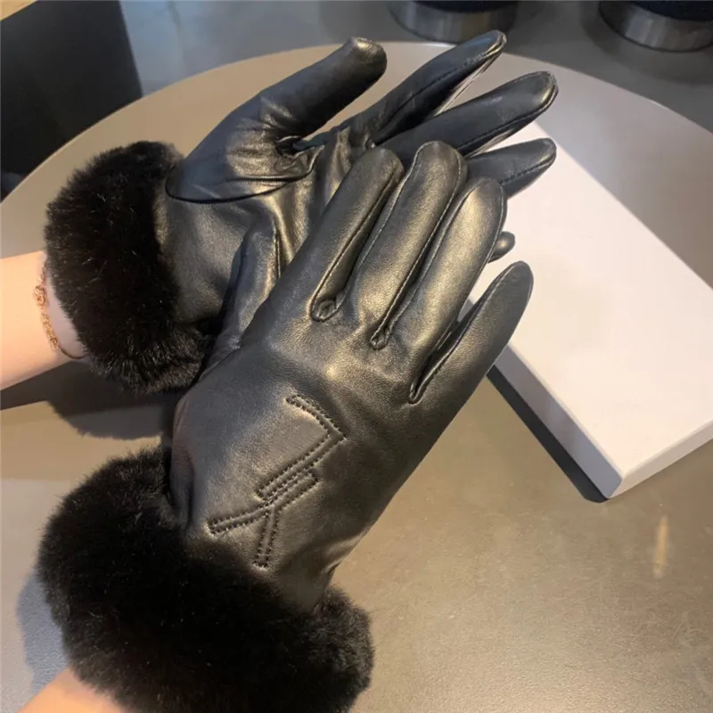 Hiver Designer Gants En Cuir Pour Femmes Mode Cony Cheveux Femmes De Luxe Mitaines Écran Tactile Hommes Gant Cachemire À L'intérieur Des Mitaines Chaudes