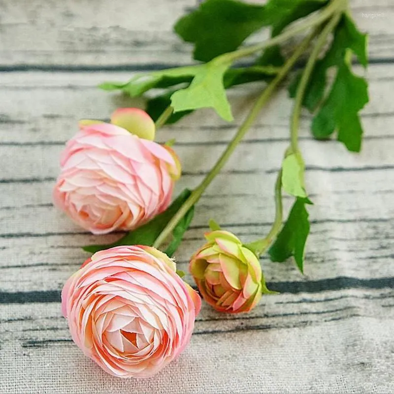 Dekorativa blommor 3heads Artificial Ranunculus Asiaticus Rose Fake Silk Flores Artificiales for Autumn Wedding Decoration Kunstbloemen