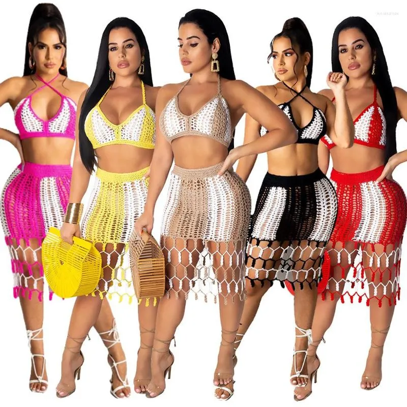 Kvinnors spårsättningar Sexig färg Patchwork Hollow Out Tassel Sticked Two Piece Set Dress Halter Spets Up Bra Fishnet Mini Kirt Beach Style Style