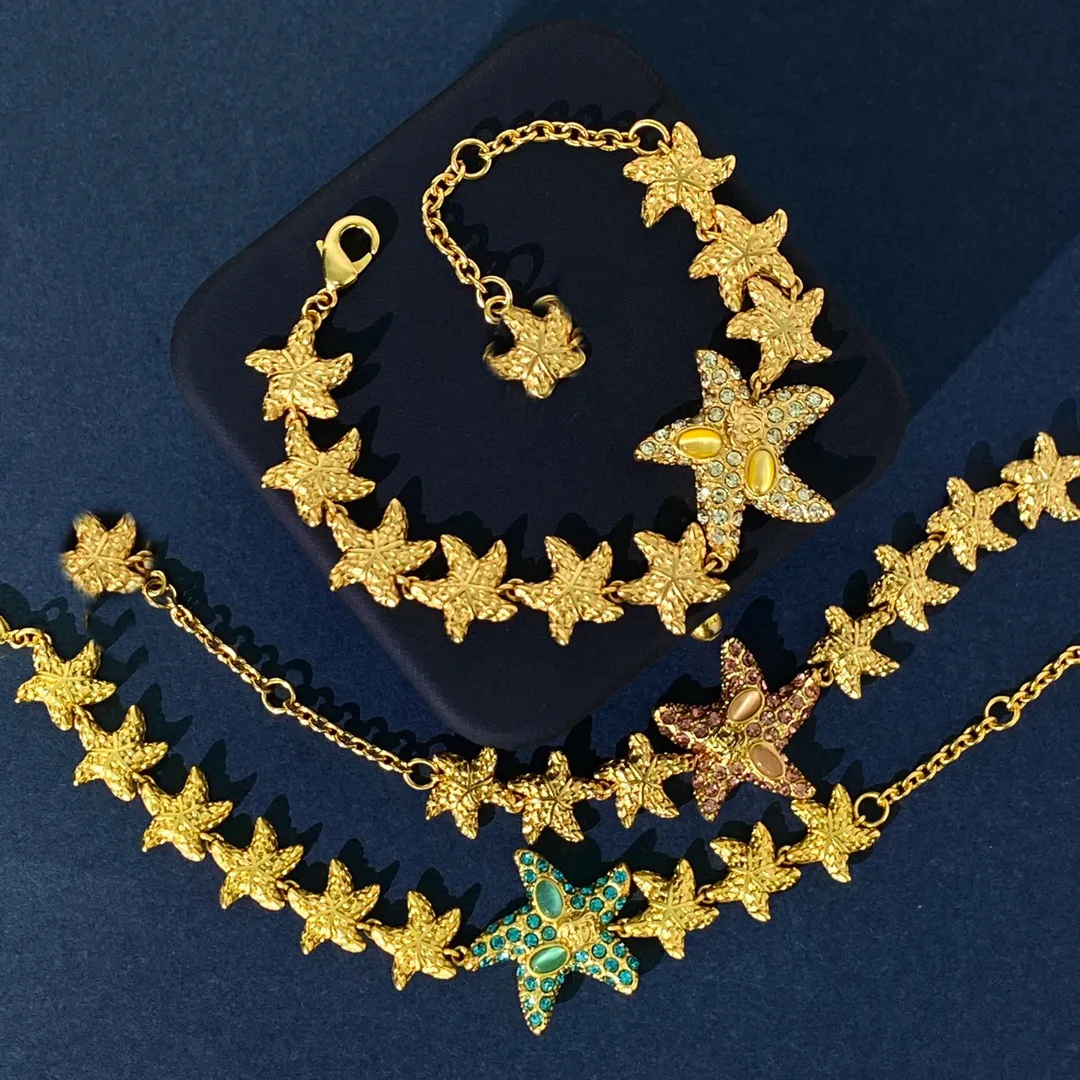 Fashion Designed Necklaces Bracelet Earring Starfish Pendant Sea Travel Holiday Style Banshee Medusa Head Portrait 18K Gold Plated Designer Jewelry 06
