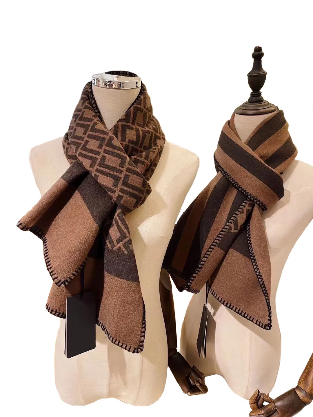Bufanda de lana de diseño cálido de otoño e invierno para hombres y mujeres Tendencia clásica caliente jacquard de lana de doble cara