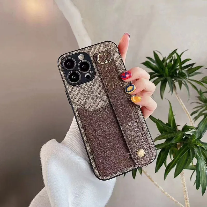 Mobile Phone Cases Red Brown Armband Phonecase Luxury Designer Card Pocket Case Leather Cover Shell For IPhone 14 Pro Max 13P 12 11 XR 8 7