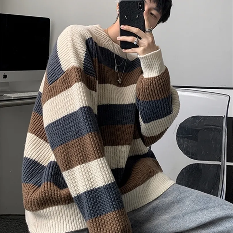 Mens Sweaters IEFB Striped Patchwork Vintagesweater Sonbahar Kış Yuvarlak Boyun Kint Üstleri Yakalar Kore Kinttwear 221008