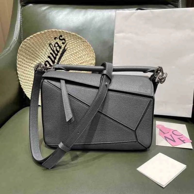Loewe classic bag hotsell