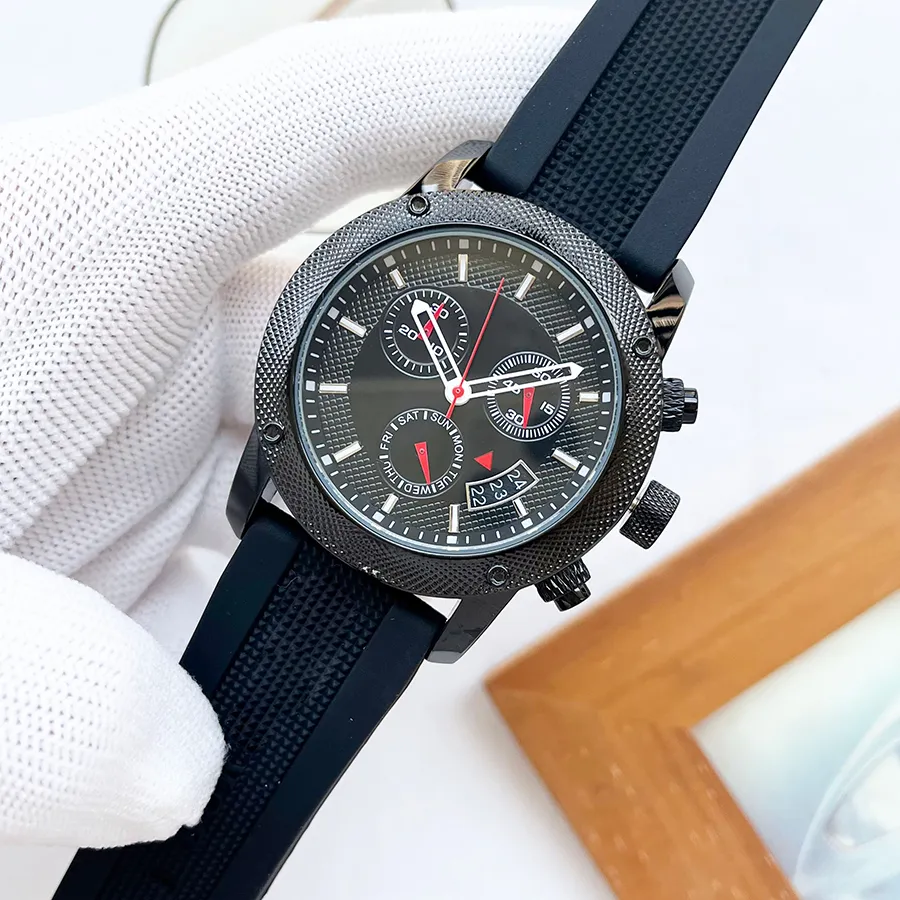 Masowa marka zegarków na nadgarstek mężczyzn Mężczyzna swobodny sport w stylu luksusu Wszystkie tarcze działające w silikonowym pasku kwarcowy zegar BV13