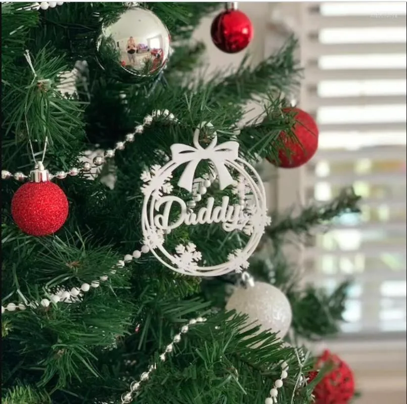 クリスマスの装飾パーソナライズされた木のbauble飾り - 休日のパーソナライズされた装飾カスタマイズ可能な名前 -