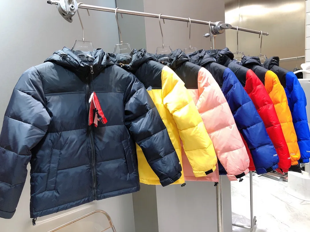 piumino piumino invernale piumini per bambini parka winterjacke cappotti ragazzi firmati manica lunga con cappuccio nero motivo a righe con stampa di lettere giacche vestiti multicolori