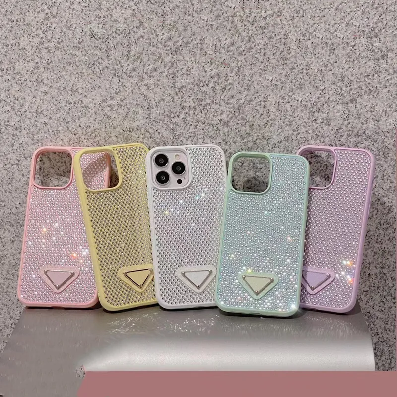 Custodie per cellulari di design per Iphone 14pro Max Triangle Wih Diamonds Case per Iphone 13 12 14plus Macaron Flash Drill Shell D2210101F