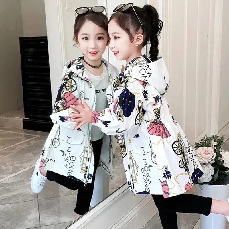 Giacche Primavera Autunno Giacca in poliestere per ragazze Versione coreana Moda Cartoon Stampa Giacca a vento Casual Abbigliamento per bambini con cappuccio 221010