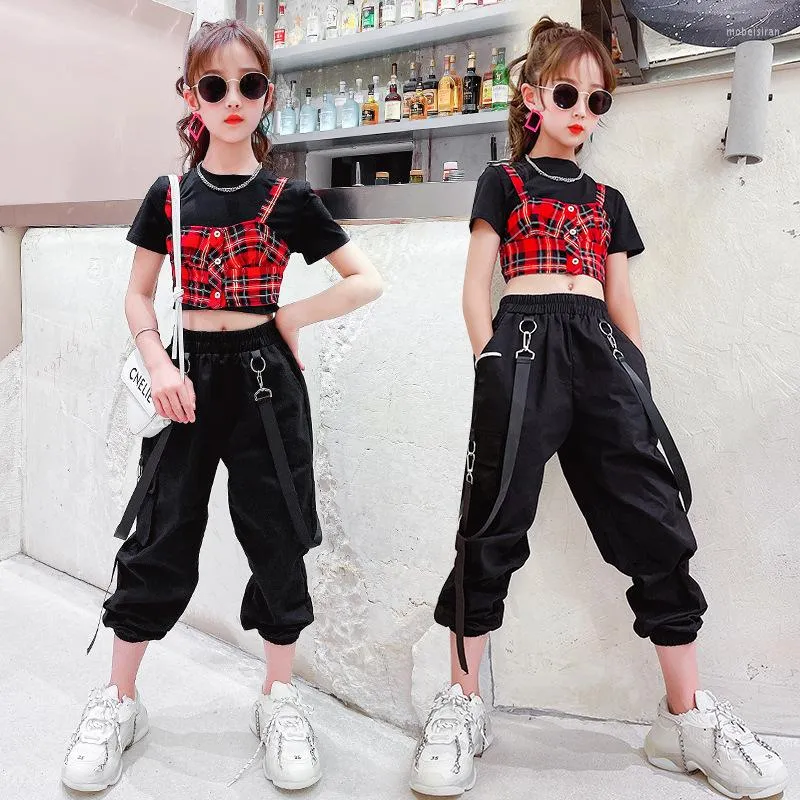 Completi di abbigliamento Tuta sportiva a maniche corte estiva per bambini di moda coreana Tuta da ballo hip-hop per ragazze che esegue abiti jazz