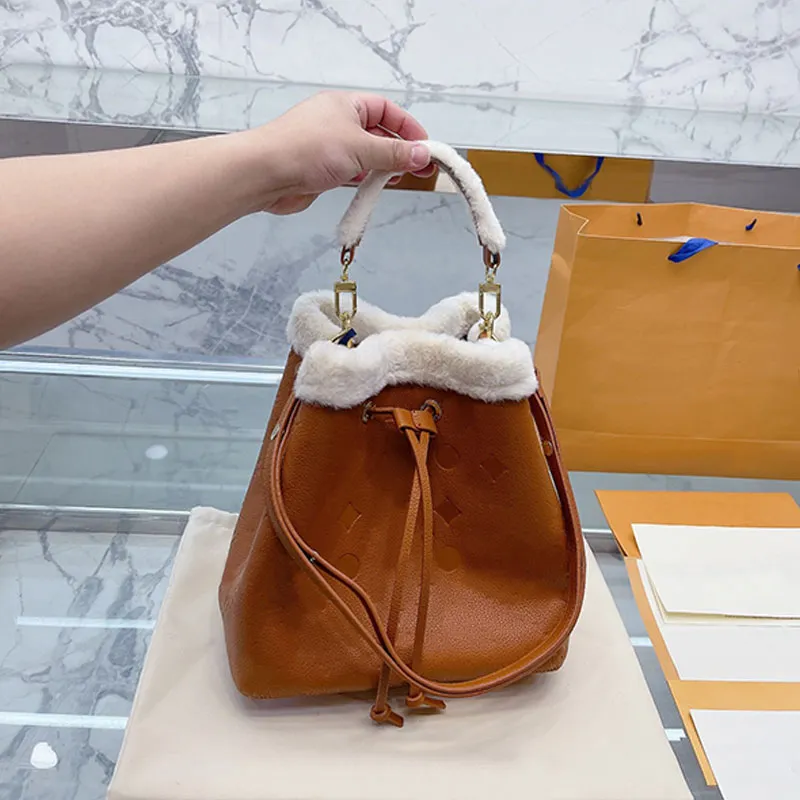 Evening Bags Leather Bucket Bag Drawstring Crossbody Bags Women Handbags Purse Old Flower Letter Gold Hardware Removable Strap Lady Small Tote Wallets