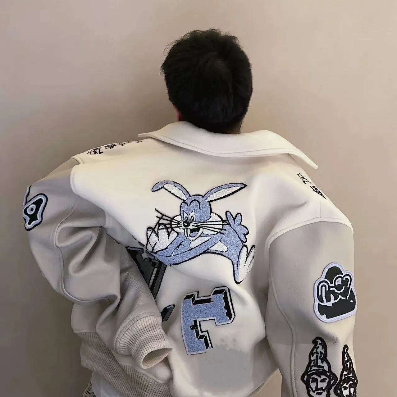 Erkek Hoodies Sweatshirts 41 Tasarımcı Kadınlar Kış Hardigan Kalın Böcekleri Tavşan İşlemeli Jersey