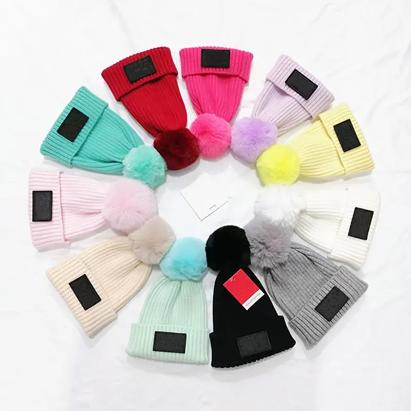 Kids Knitted Hats Fashion Letter Pompon Beanies Boys Girls Fur Pom Knitting Skull Caps Children Bonnet Winter Warm Beanie Designer Ear Muff 11 Colors