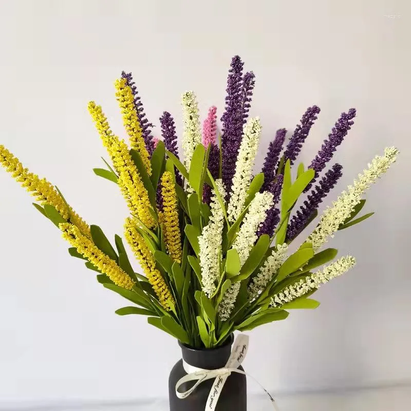 Fiori decorativi 4 pezzi/lotto bouquet artificiale di lavanda piante finte in plastica per tavolo da cucina per interni ed esterni