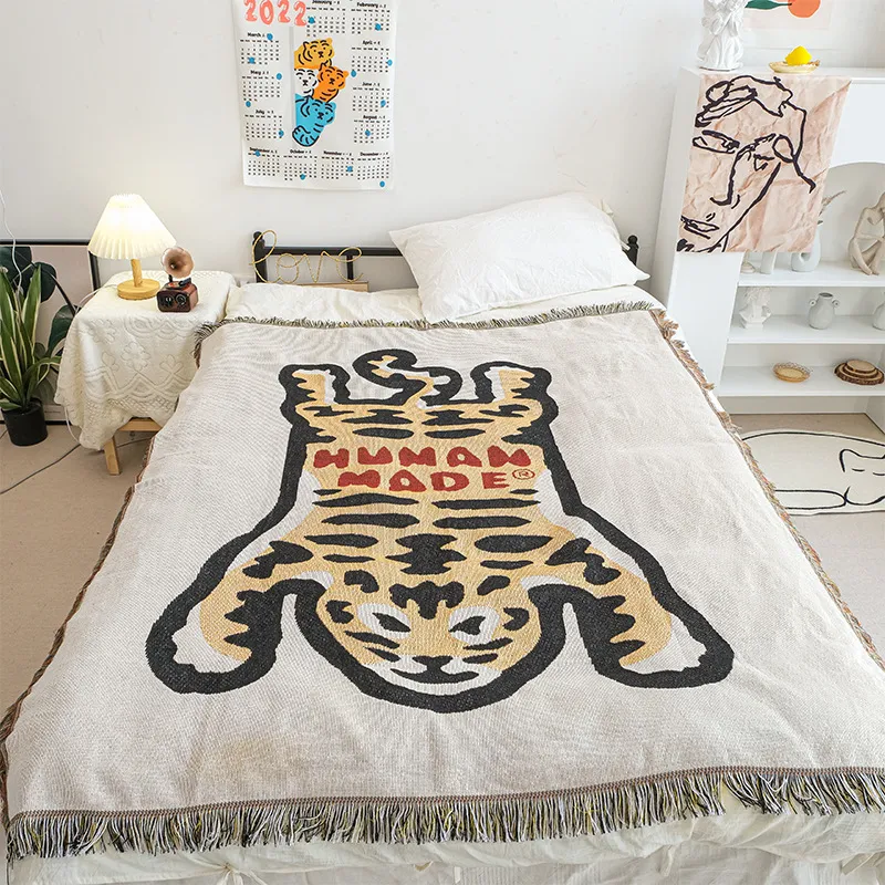 Dessin animé de mode japonais couverture de canapé faite par l'homme couverture de camping tigre sieste loisirs pique-nique décoration luxe