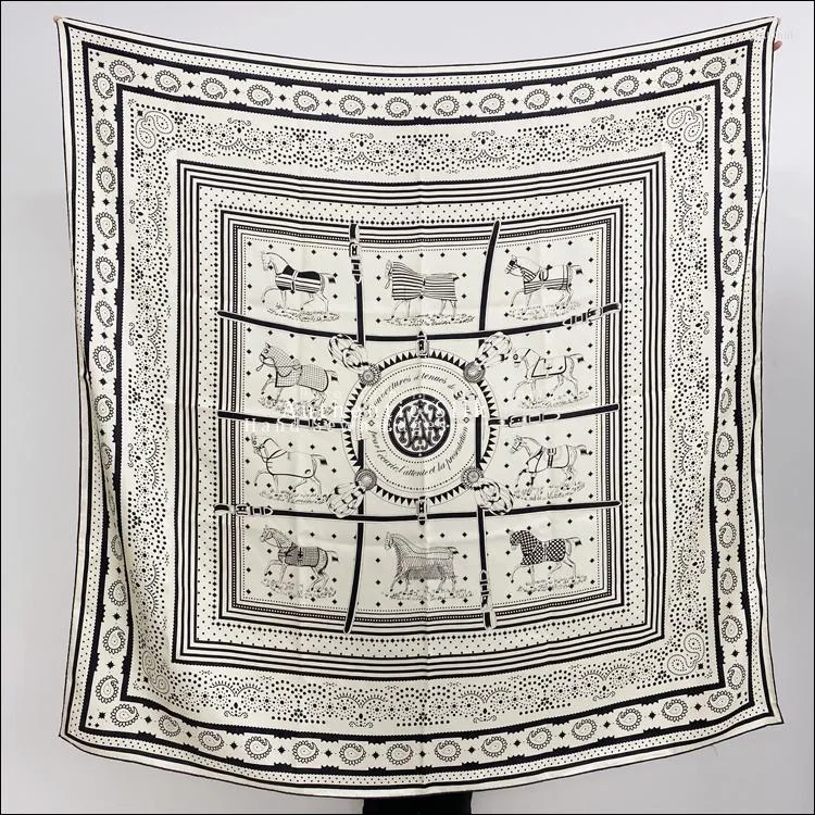 Foulards Foulard en soie de mûrier Grands foulards carrés en soie Foulard roulé à la main de créateur "Couvertures et tenues de jour"