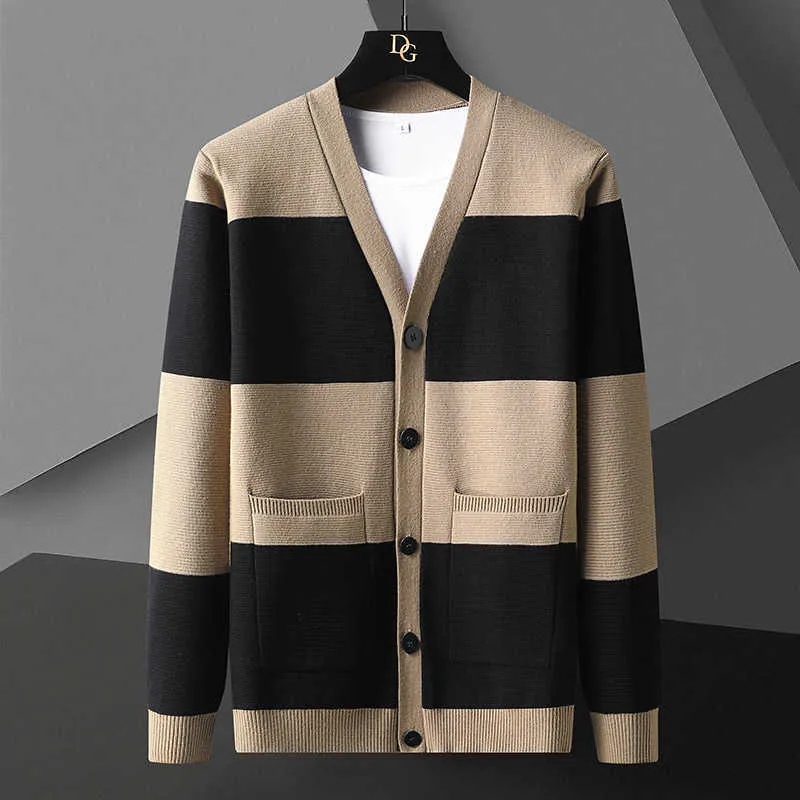 Men's Sweaters Plus Size Black Loose Cardigan Trendy Khaki Striped Korean Fashion Color Contrast Pocket Knit Sweater G221010