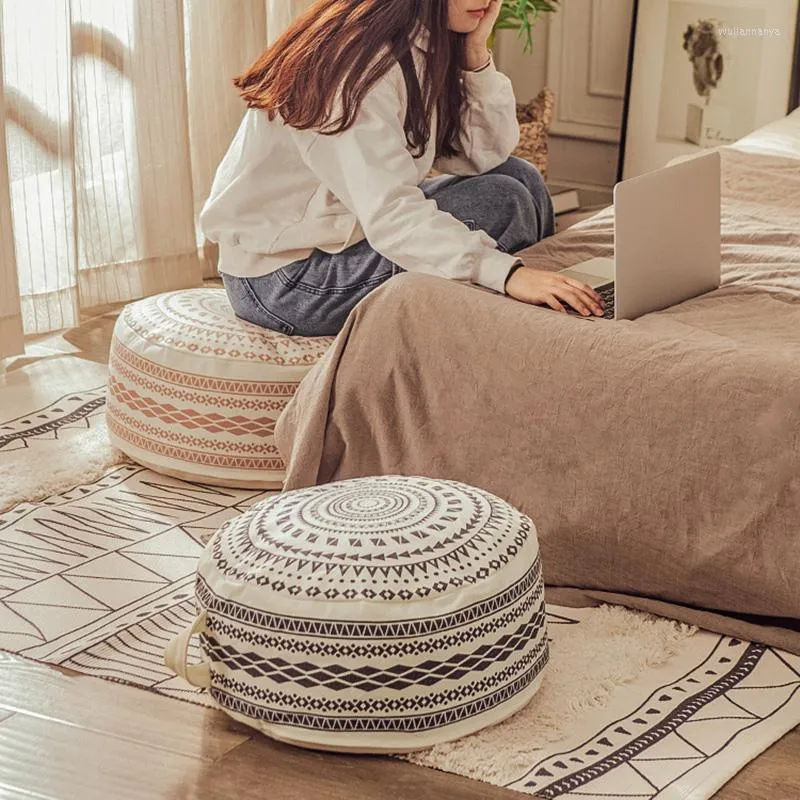 Kussen Japanse stijl Homestay Tatami Niet -uitgegeven Marokkaanse Pouf Cover Living Room Slaapkamer Ottoman Luxe katoenen voetenbank Lazy Futon