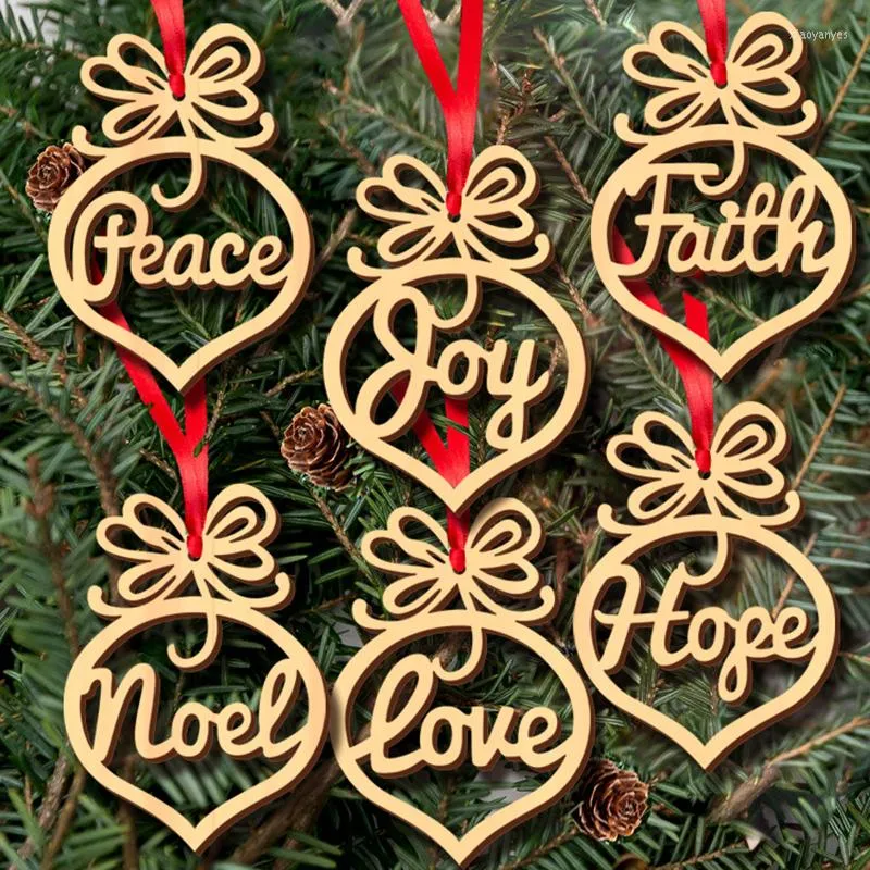 Decorações de Natal 6pcs pingente de madeira Hollow out letra gravação ornamento de natal árvore pendurada em artesanato diy 2022ing