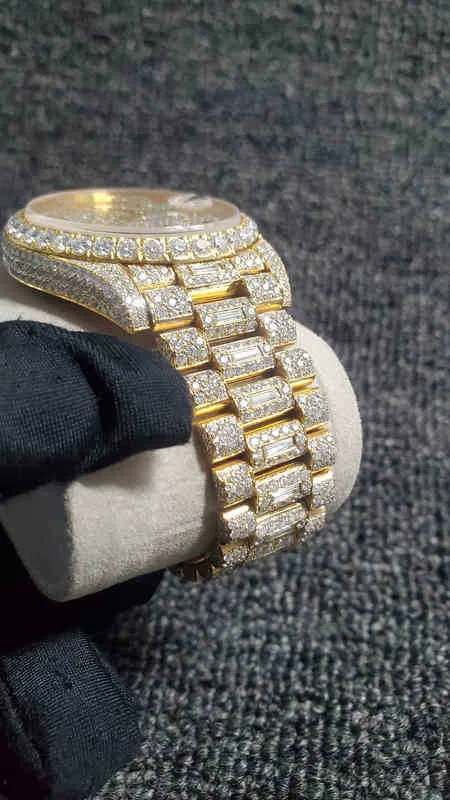 2023 New Iced Out Diamonds Watch PASS TT ETA 3255 movimento Meccanico in oro giallo di alta qualità Men LuxuryWatch box include