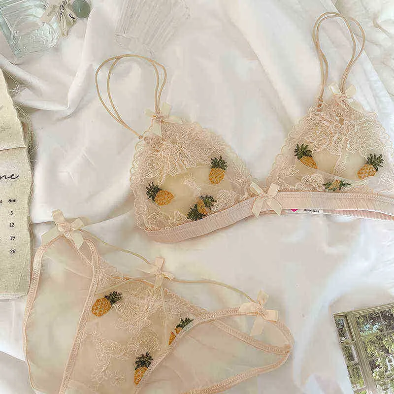 BHs Sets Sexy Sommer dünner Abschnitt große Brüste zeigen kleine Bralette ohne Stahlring Spitze Mädchen Unterwäsche Set Mesh bestickt BH Höschen T220907