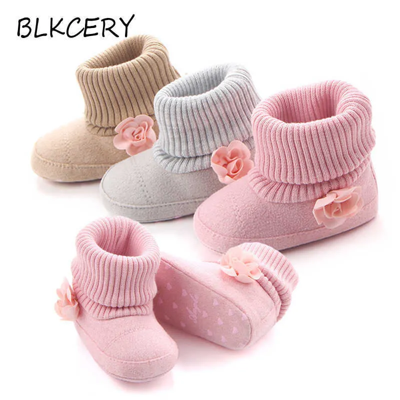 Bottes nouveau-né mode bébé pour fille princesse chaussures botte infantile chaussons enfant en bas âge marque Buty avec fleurs roses cadeau de douche Y2210