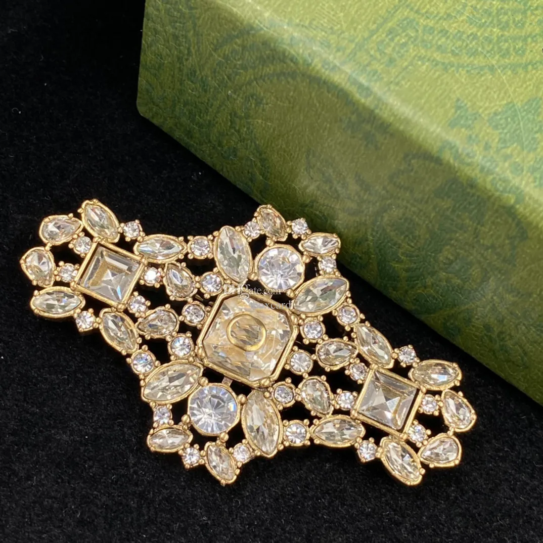Volledige diamantontwerper broches vrouwen jurk jas pinnen strass kristal broche feestdatum jubileumjubileum sieraden met doos