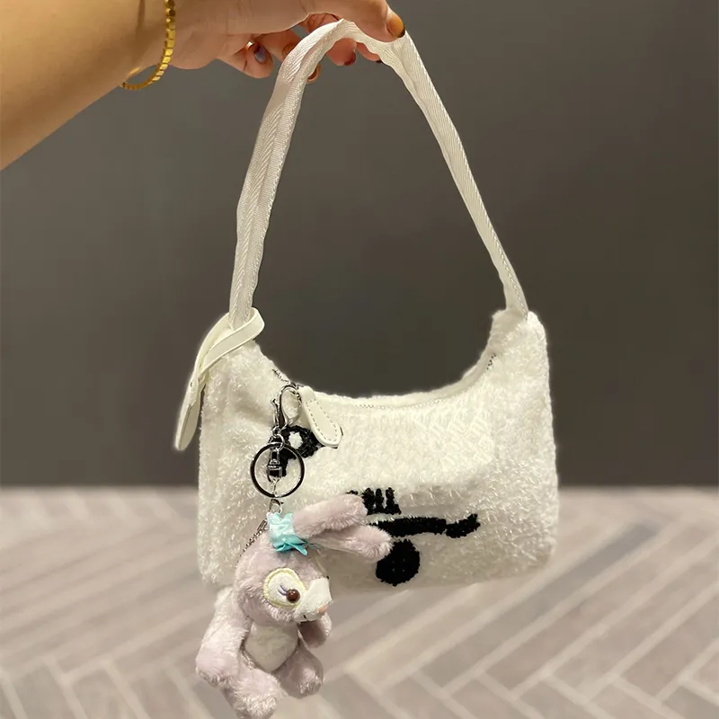 sacs à main Designers Sacs Luxurys Crossbody Plush Sacs à main à bandoulière Doll Bunny banquet grande capacité Portefeuille mode loisirs sac à main Cadeaux pour amis style bon sympa