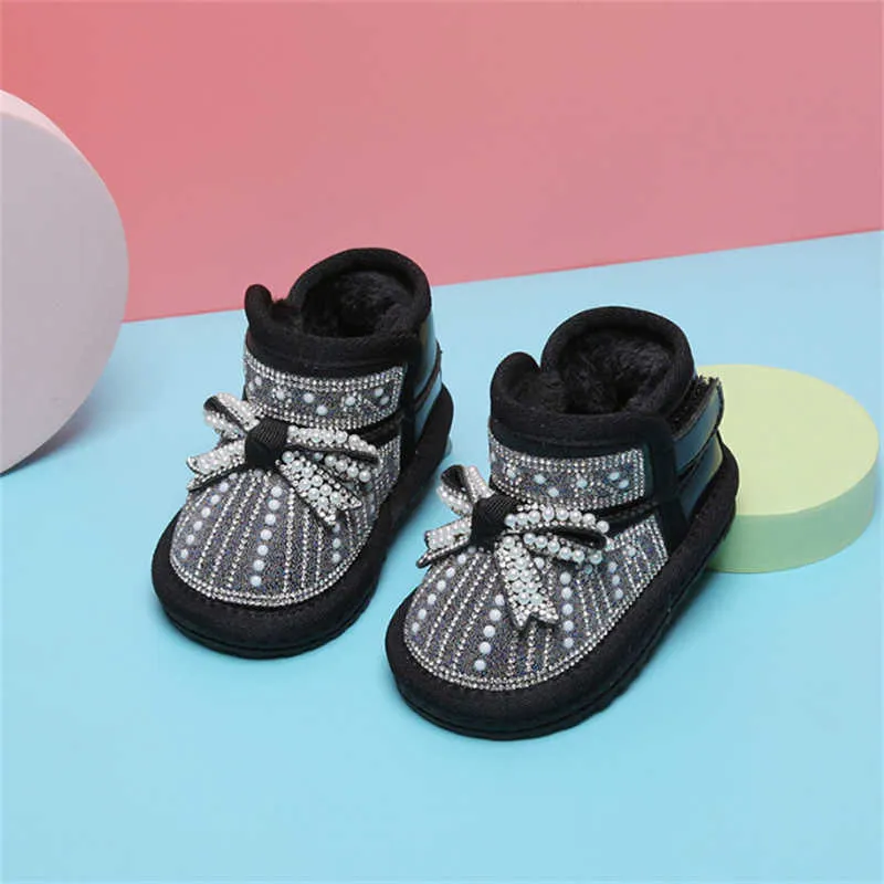 Stivali AOGT Scarpe da bambino invernali Perla strass Infant Toddler Gomma morbida e confortevole antiscivolo Caldo peluche Neve Y2210