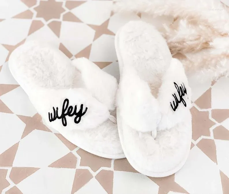 Women's Fur Wifey Slippers Bridal Shower Slipper Bride Cute To Be Gifts Wedding Gift For Getting Ready Honeymoon