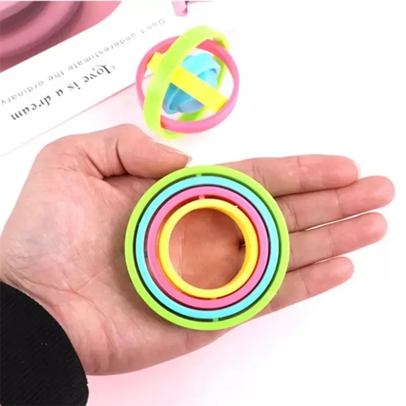 Fidget Toys Anti-Stress Fidgets Fingertip Gyro Magic Ring Bambini Finger Spinner Rings Giocattolo di decompressione per adulti ZM1012