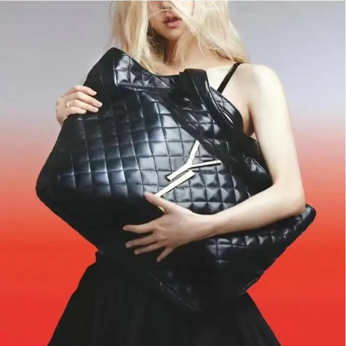 Sacos de compras Icare Maxi design de luxo em bolsa de ombro acolchoada de grande capacidade superfície de diamante nova com corrente carteira de moedas verão