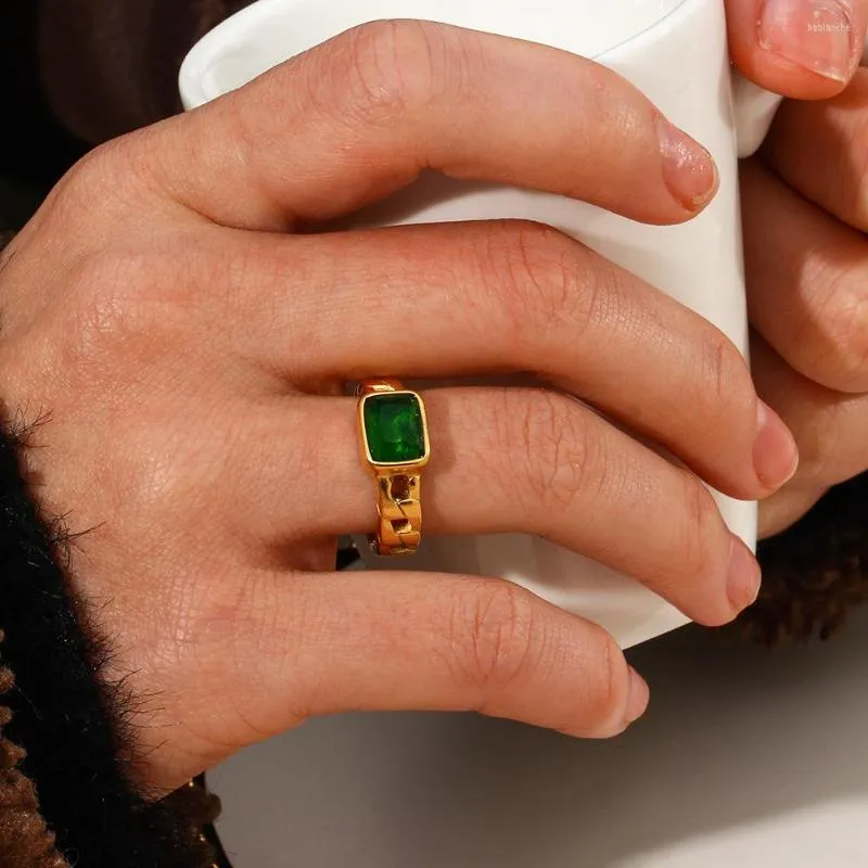Vigselringar Öppen storlek Hollow Braid Chain Square Emerald CZ Stone Finger For Lady 2022 Vintage Minimalist Gold Women