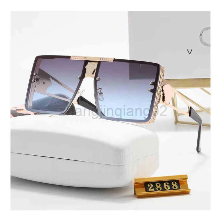 Designer Versage Sunglass Eyewear Luxurious Fashion Woman Mens Lovers New Street Photography Travel Vintage Baseball Sport Summer Winter Sun Glasses