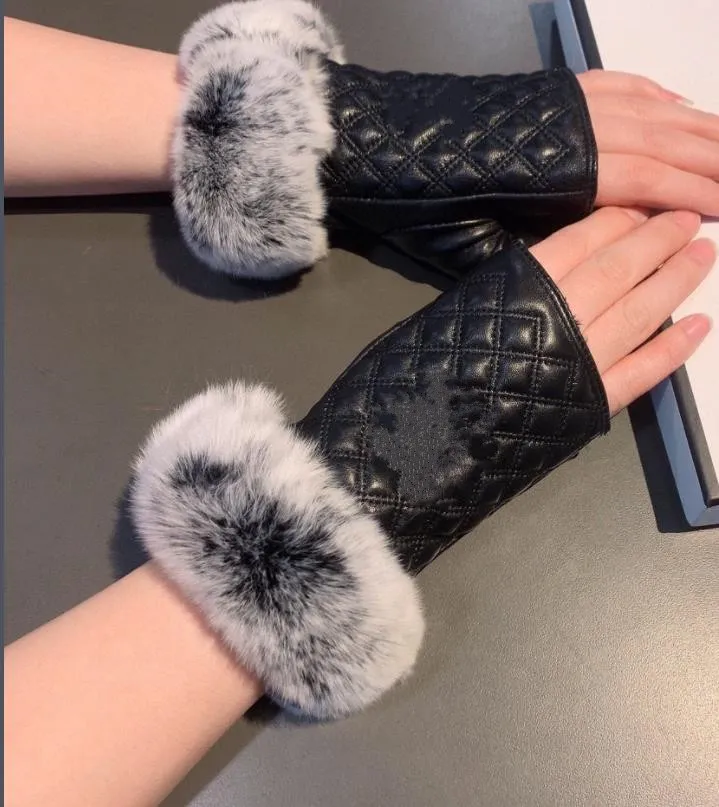 Luxe schapenvacht lederen vingerloze handschoenen Wanten voor dames Designer Womens Winter Warm Plaid Rijden Echt leer Fleece binnenkant Touchscreen Outdoor Handschoenen