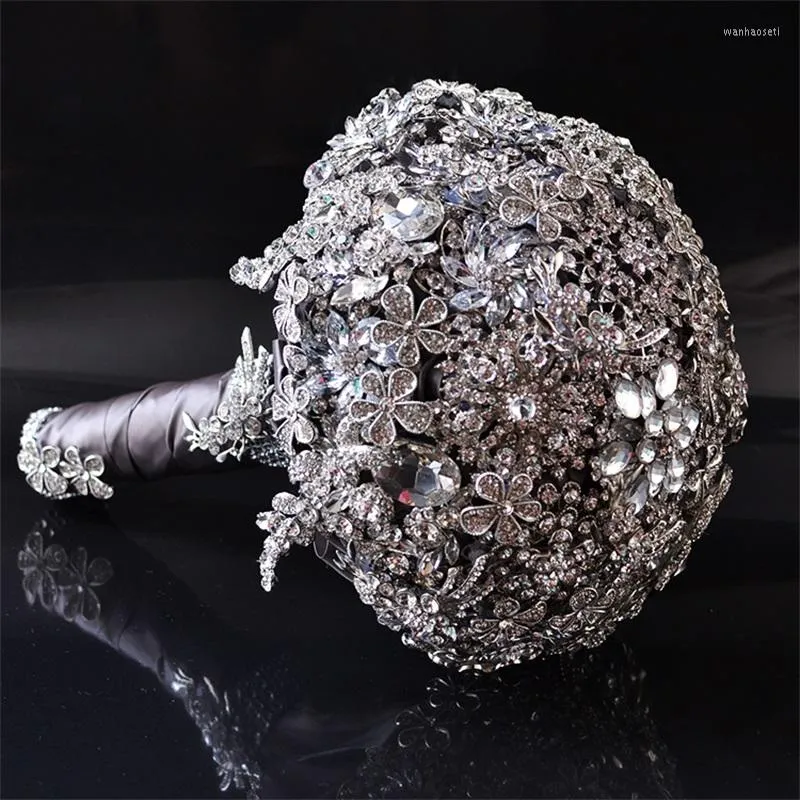 Fleurs décoratives arriva d'accessoires de mariage bouquets artificiels artificiels de luxe Bling Bouquet Sparkle Brooch