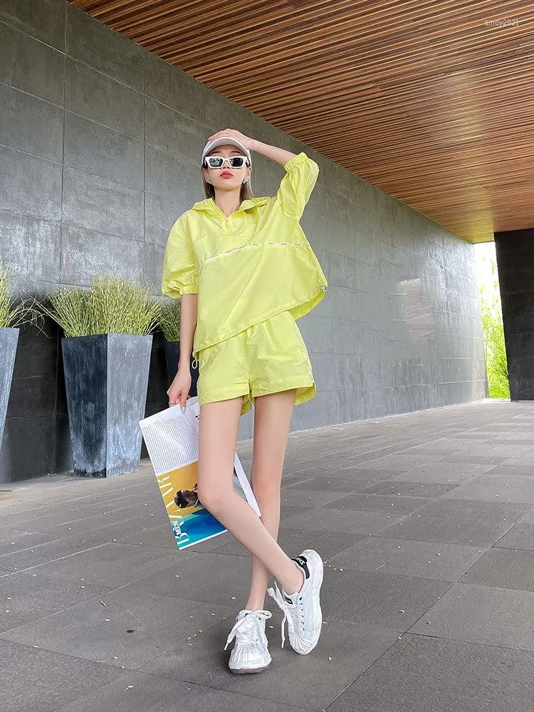 Damen Trainingsanzüge Koreanische Zweiteilige Sets Freizeitanzüge Damen Sommerkleidung Europäische Kapuzenpullover Sonnenschutzjacke Shorts