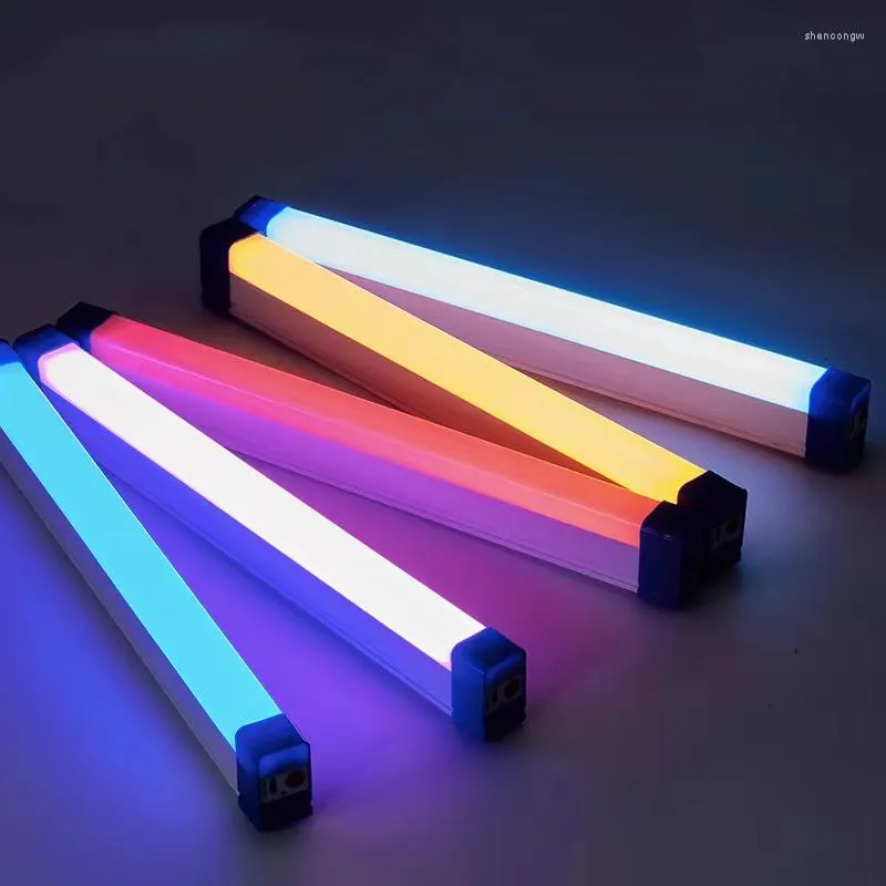 أضواء ليلية LED RGB Light Progare تعبئة الغلاف الجوي الملون مصباح أنبوب أنبوب عصا قابلة لإعادة الشحن مع المغناطيس