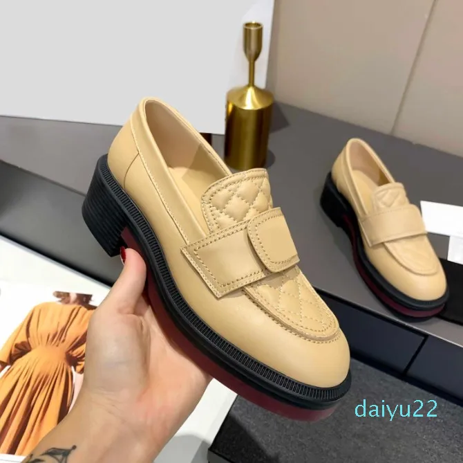 2022 nouvelle mode 5A Casual Chaussures Designer Respirant Mocassins Plat Simple Confortable Mode Luxe Design Femme Loisirs Avec Boîte top qualité